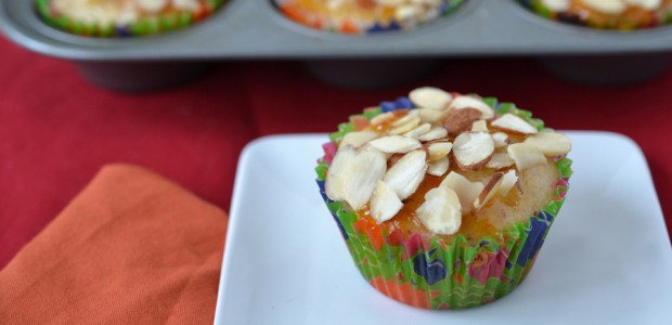 Vegan apricot-filled almond cupcakes